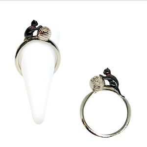 Black Kitten With Yarn Ring Sterling Silver Plated